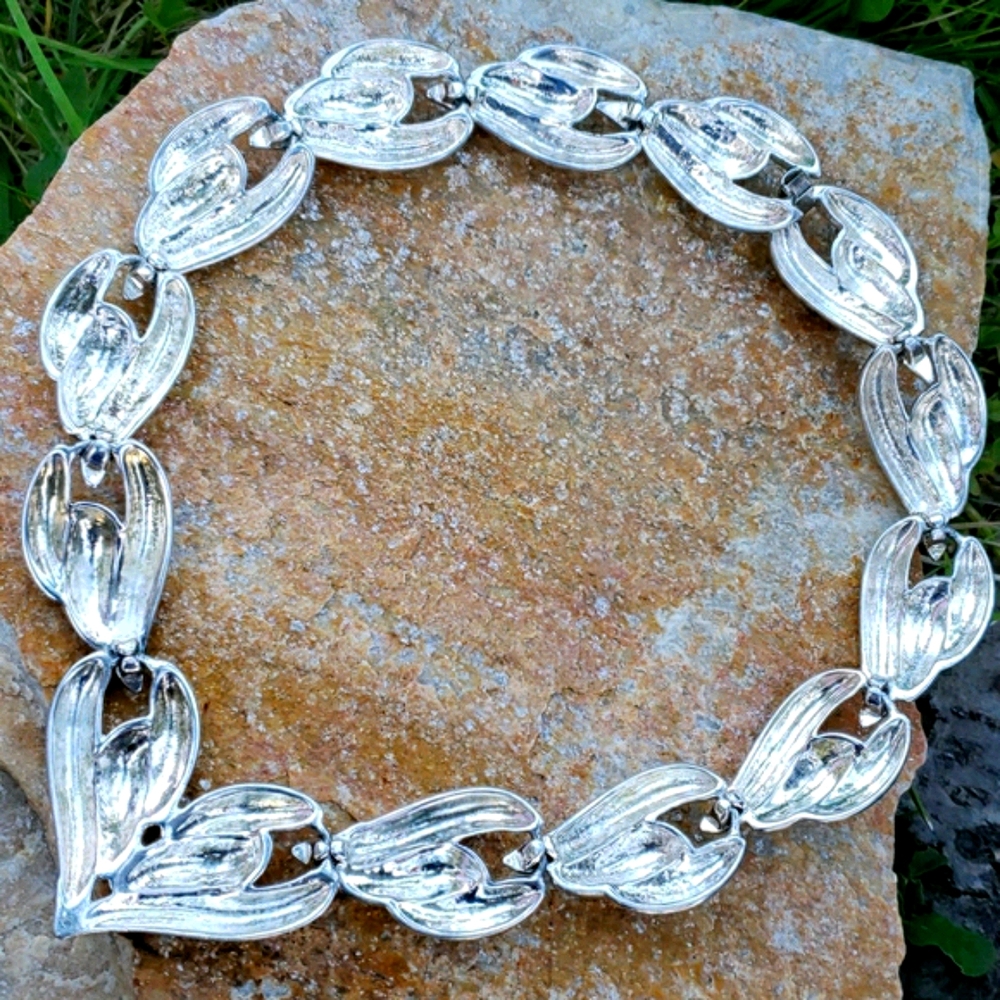 Chunky Vintage High End Stylized Silver Heart Shape Rhodium Plate Necklace - Picture 10 of 14
